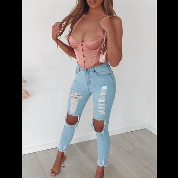 Sexy Magnetic Hook & Eye Design Asymmetrical Ribbon Straps Bustier Crop Camisole - Picture 7 of 17